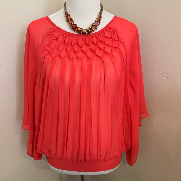 Beautiful Sheer Dolman Sleeve Blouse - Picture 5 of 6